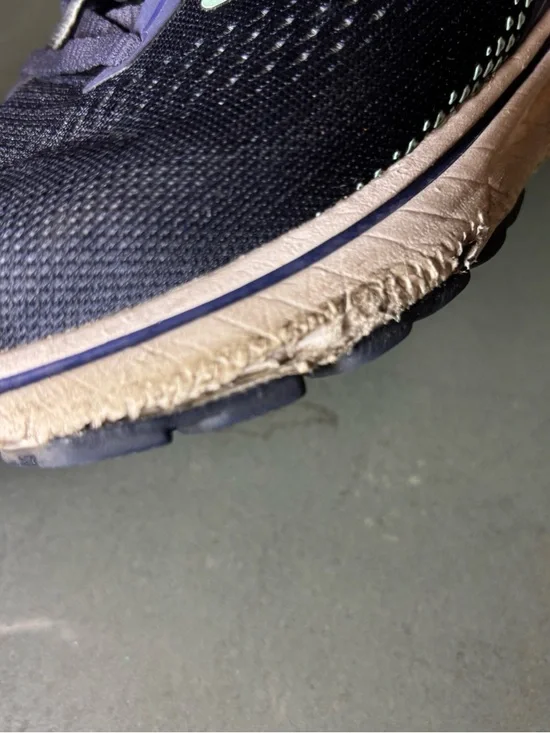 Brooks Women's Navy and Mint Lace-Up Running Sneakers - Picture 6 of 10